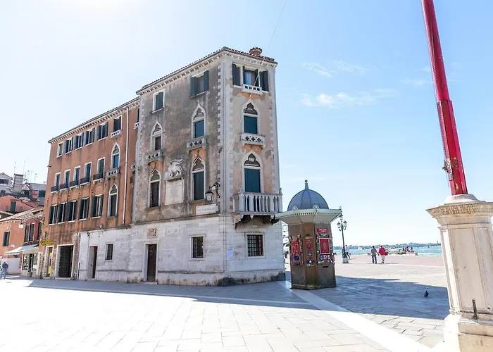 Appartament Salini - Near The Biennale דירה