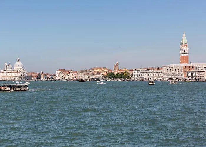 Appartament Salini - Near The Biennale * ונציה